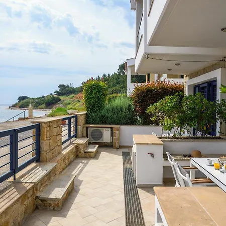 Elpiniki Luxury Apartman Néa Potídea