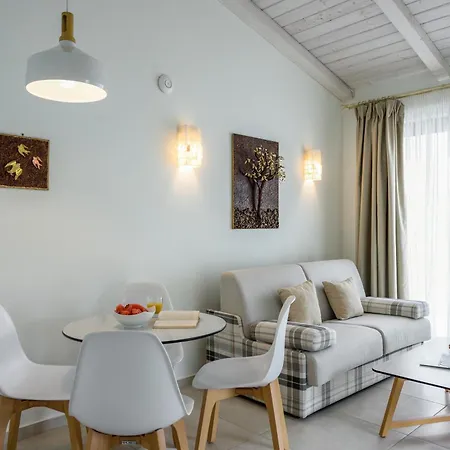 Elpiniki Luxury * Nea Poteidaia