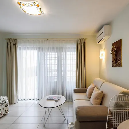 Elpiniki Luxury