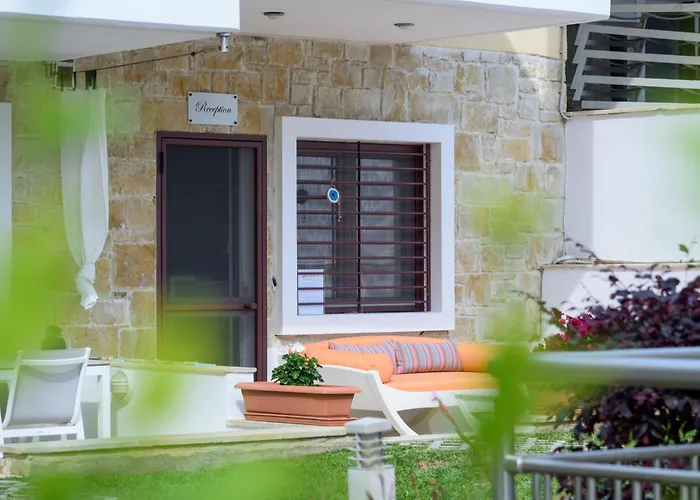 Elpiniki Luxury Nea Poteidaia