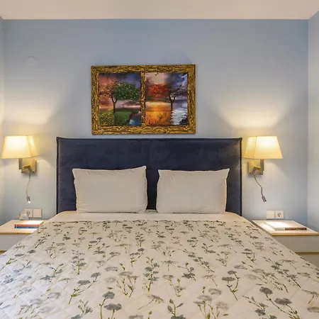 Elpiniki Luxury Apartment *