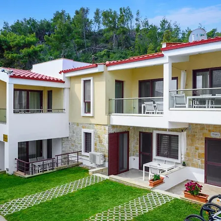 Elpiniki Luxury Nea Poteidaia