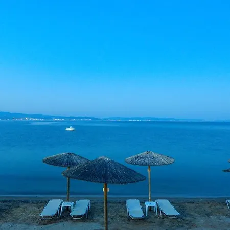 Elpiniki Luxury Apartment Nea Poteidaia