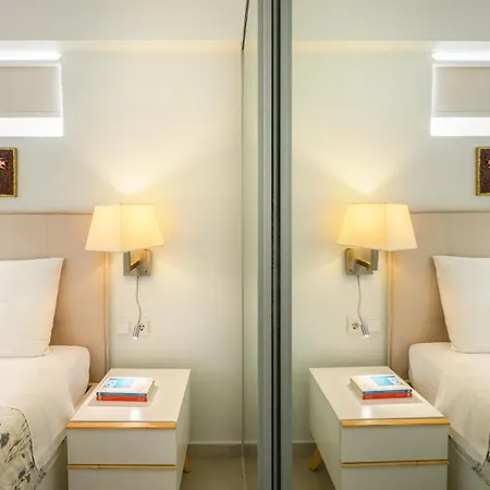 Elpiniki Luxury *