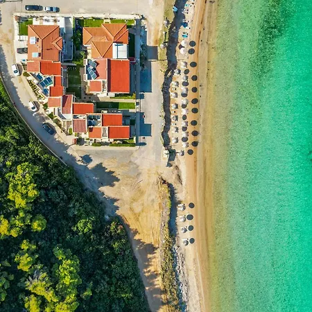 Elpiniki Luxury * Nea Poteidaia