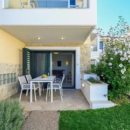 Apartment Elpiniki Luxury