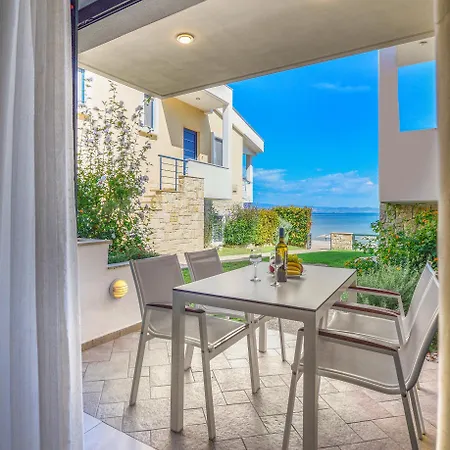 Elpiniki Luxury Apartment
