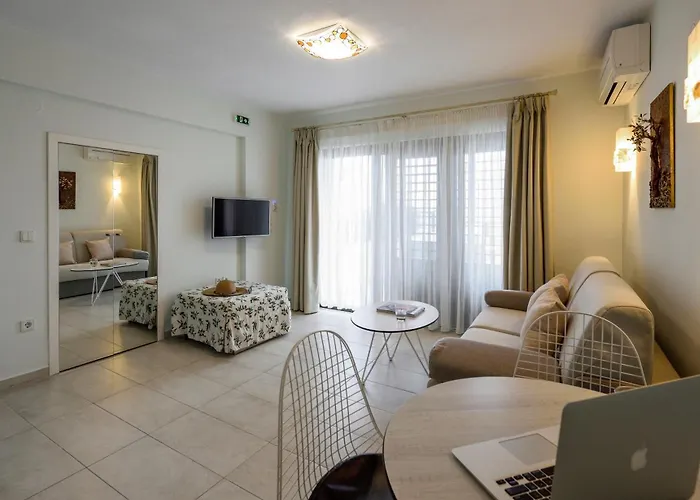 Elpiniki Luxury