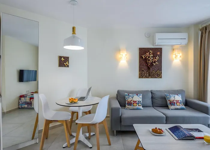Elpiniki Luxury