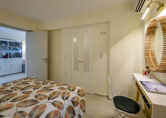Elpiniki Luxury *