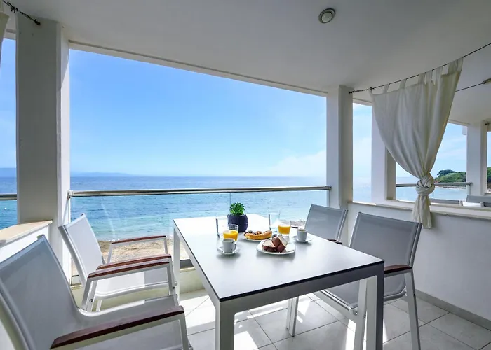 Elpiniki Luxury Apartamento